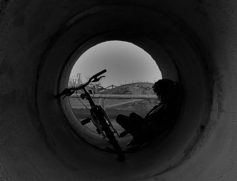 bike_tunel.JPG
