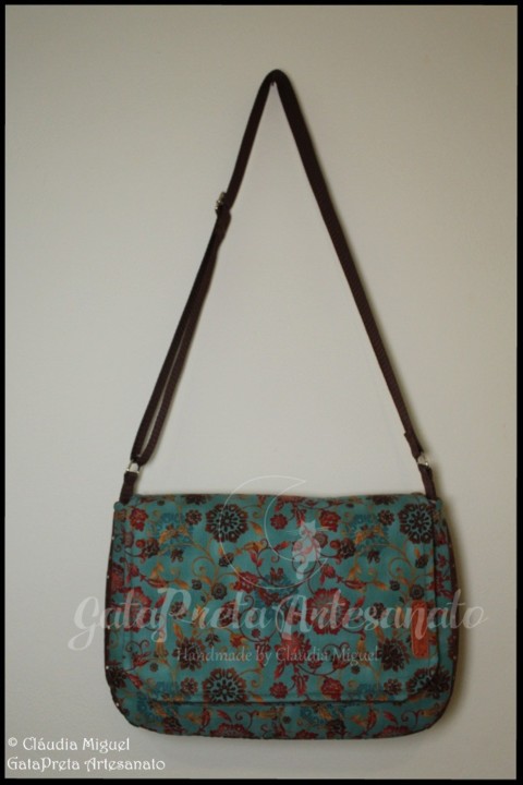 Mala colegial Arabesque Flowers1.JPG