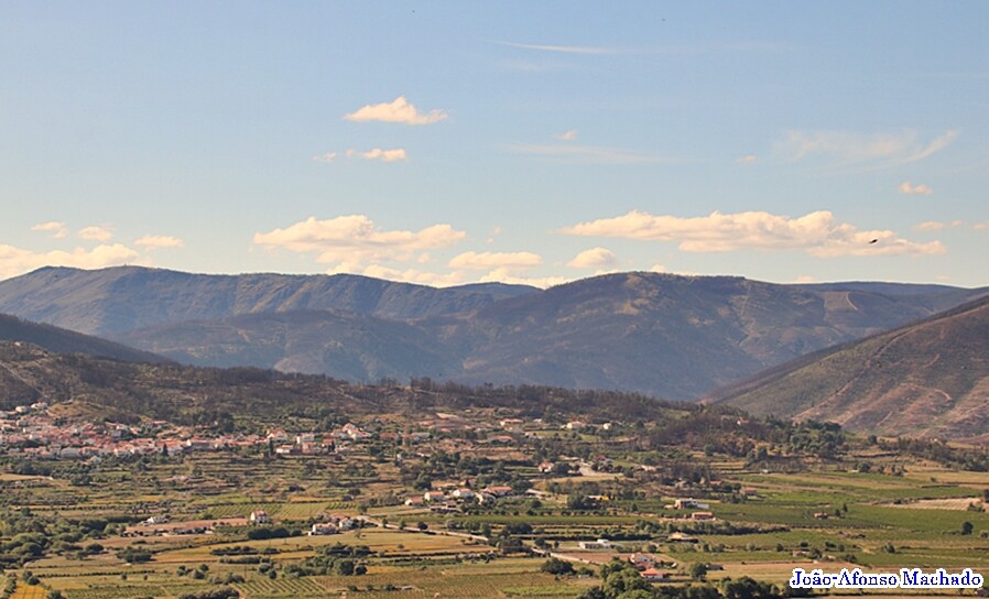 VISTA PARA SERRAS.JPG