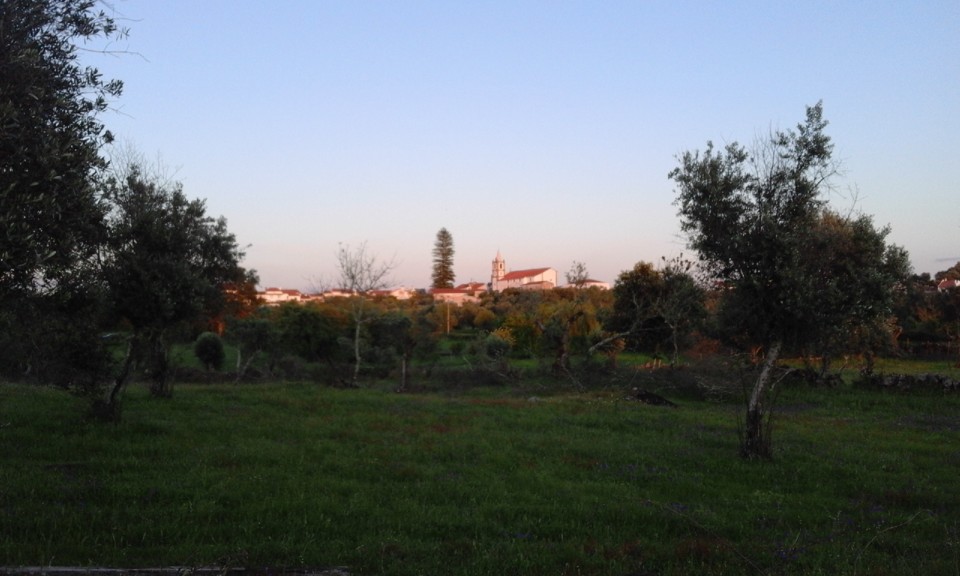 Aldeia e monumentos icónicos. Foto original. 2020.04.21.jpg