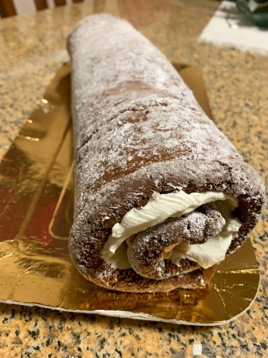 White Bûche de Noël (Yule Log Cake) Recipe - the 2 Planners