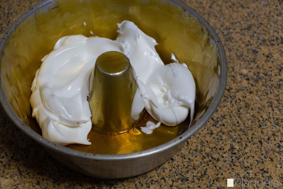 Molotof - Portuguese Egg Whites Pudding Recipe - The 2 Planners