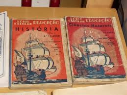 escola livros 4ª classe.jpg escola livros 4ª classe.jpg