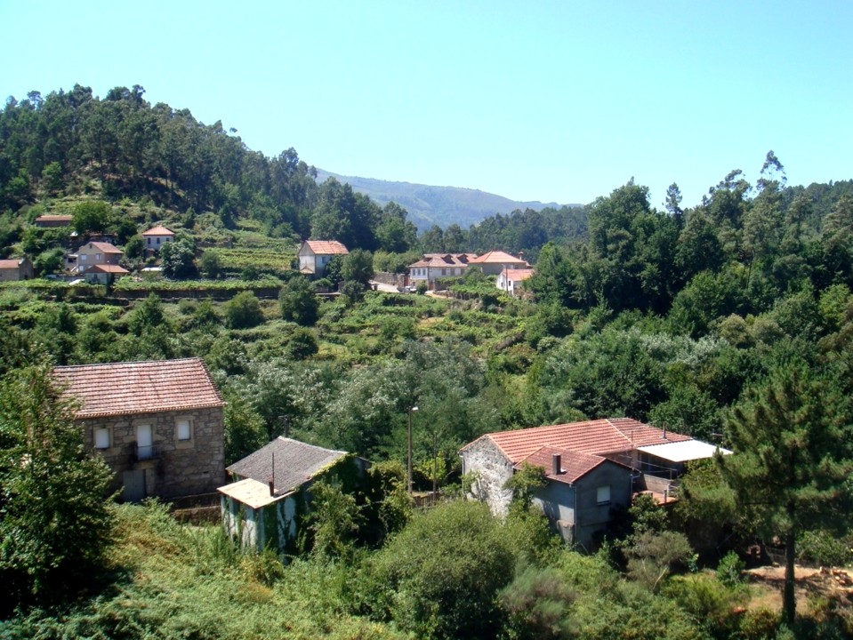 937 b 16-Cevide - Vista da Frieira, Espanha.-26.JP