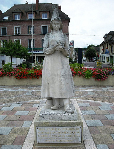 marie-harel-statue.jpg