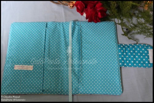 Capa de livros Mochinhos Coloridos2.JPG