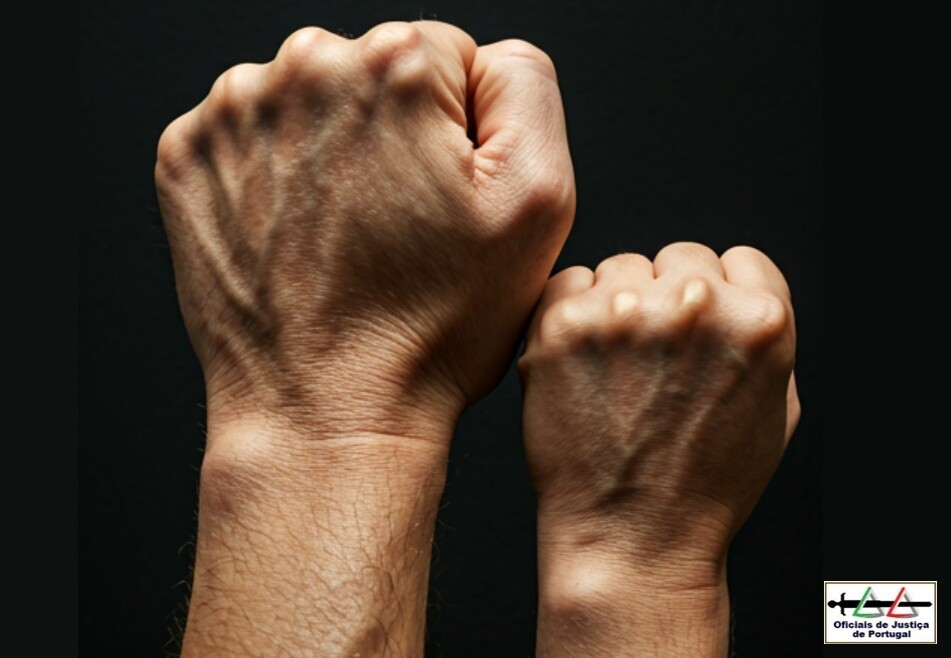 Punhos2GrandePequeno+DDOJ.jpg