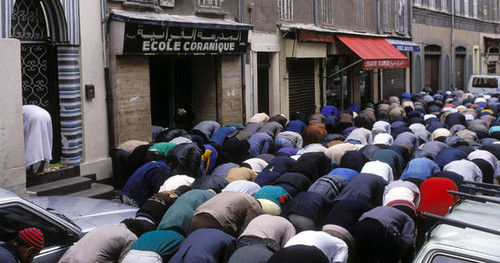 musulmans-en-priere-a-marseille.jpg