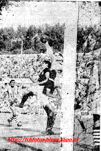 1955-56-benfica-fcb-grilo marca a costa pereira o 