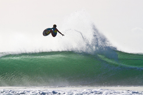 vasco-ribeiro-portugal-surf-red-bull-aéreo-2013.