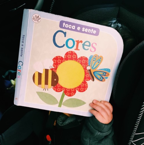 toca e sente cores.jpg