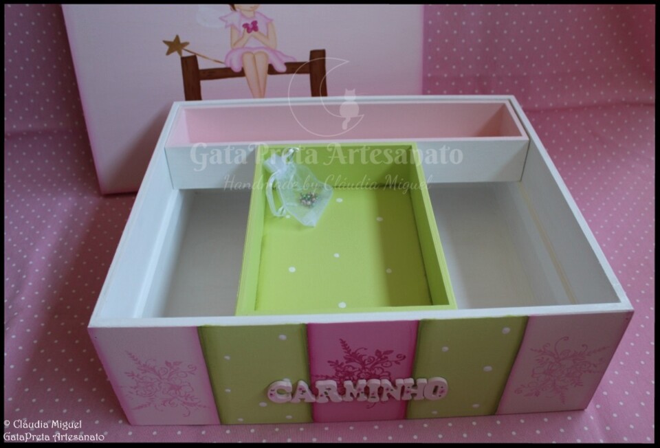 Caixa grande batizado, mealheiro e quadro Fada do 