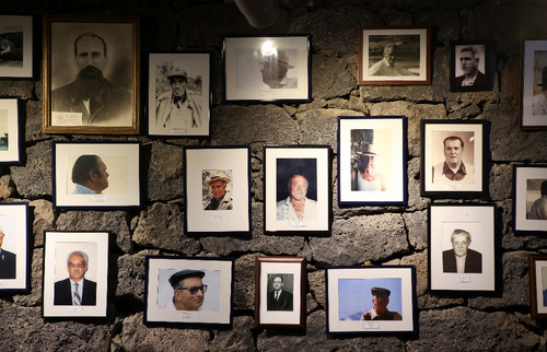 "Era o mar, era a terra e era a baleia"