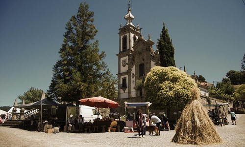 Padornelo Feira dos Tojais m.jpg Padornelo Feira dos Tojais m.jpg