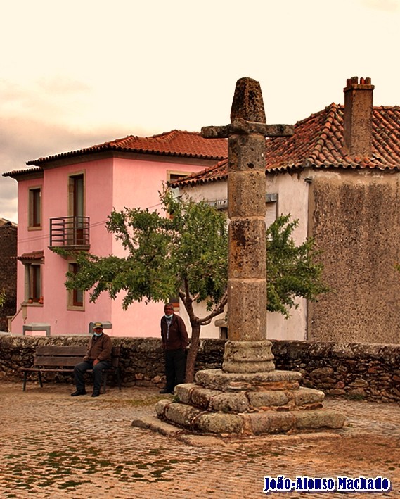 PELOURINHO.JPG PELOURINHO.JPG