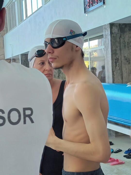 Não me canso disto maio.jpg