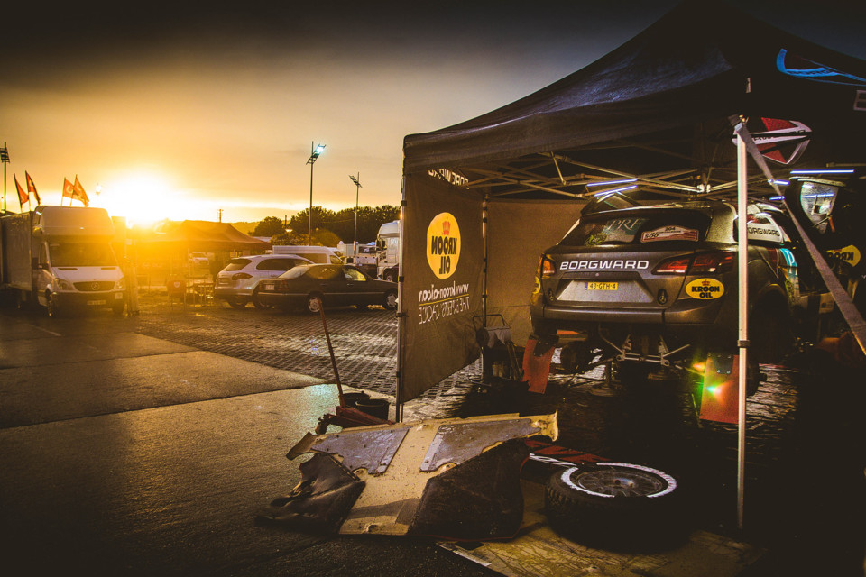 Borgward BX7 DKR da Borgward Rally Team (16).jpg Borgward BX7 DKR da Borgward Rally Team (16).jpg