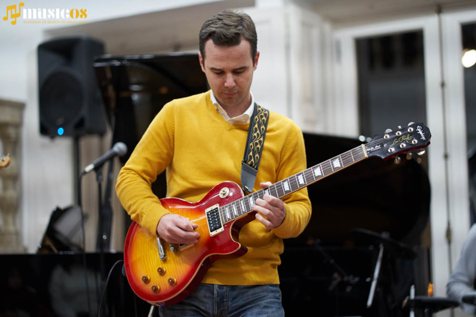 Os Músicos - Academia de Música de Miraflores 