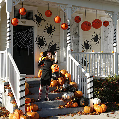 halloween-porch-railings-l.jpg halloween-porch-railings-l.jpg