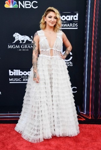 -julia-michaels-052018 medo.jpg