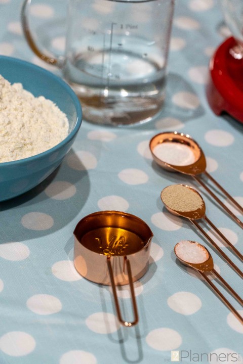 Italian Pizza Dough Recipe - The2Planners