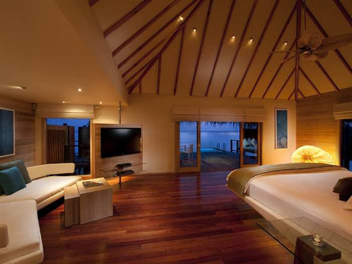 CN_premierwatervilla01_16_700x525_FitToBoxSmallDim