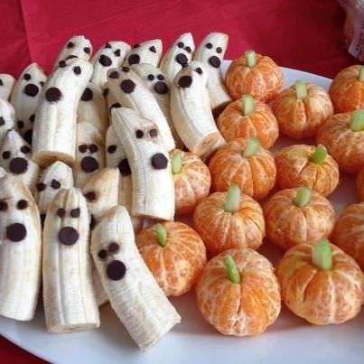 aperitivos-faciles-halloween-huevos-frutas.jpg