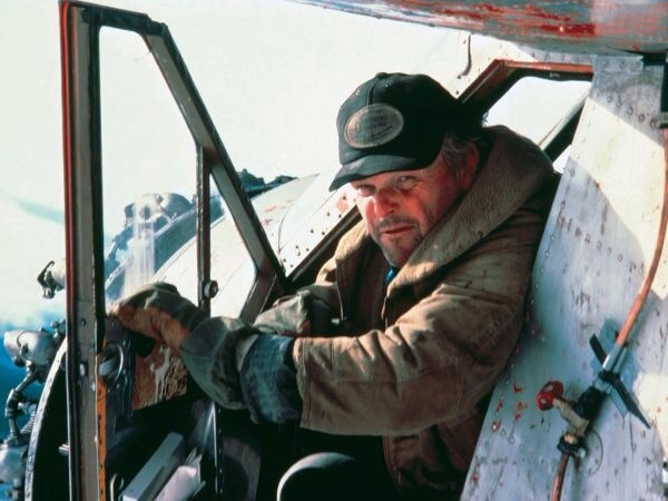 MV5BMjA2Y2RjZTctZjA3NC00OTU4LWI1YmEtY2M1MjNjOWU1ZG