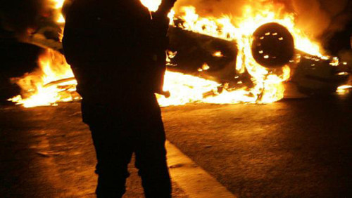 Luzes de uma revolta.jpg