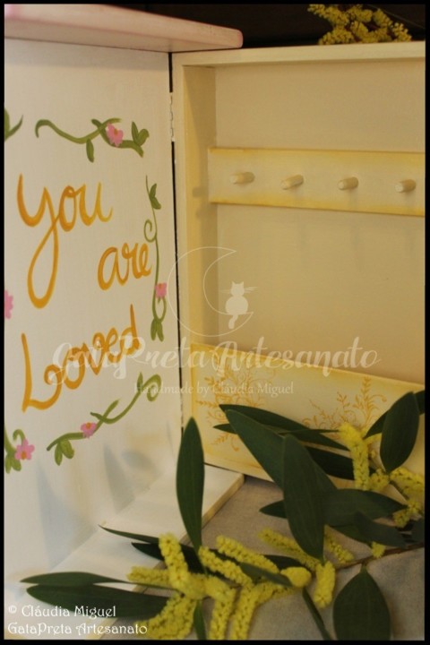 Caixa guarda-jóias com gavetas Spring5.JPG