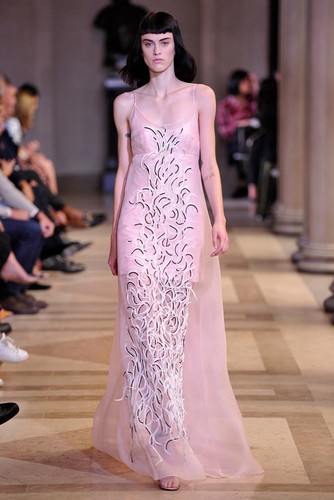 carolinaherrera-verao-rtw16-ny-44-654x980.jpg carolinaherrera-verao-rtw16-ny-44-654x980.jpg