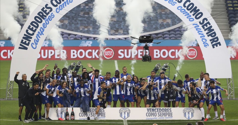 fc_porto_vence_sporting_e_sagra_se_campeao_naciona