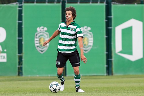 Daniel Bragança.jpg