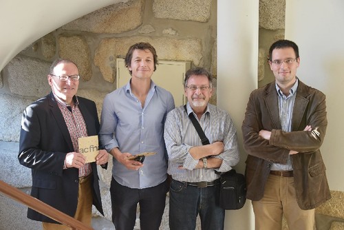 O pódium e o Presidente da Junta O pódium e o Presidente da Junta