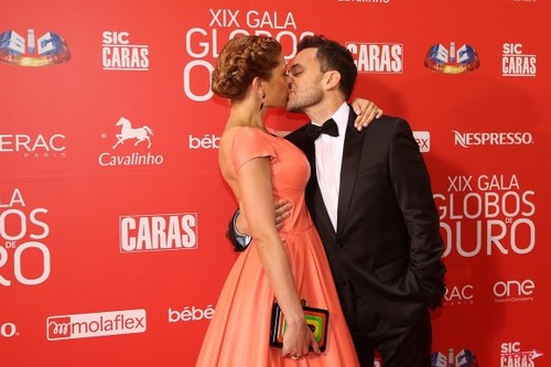 Juliana e João Paulo Rodrigues na red carpet dos Globos de Ouro