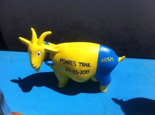 18451511_ulVTr.jpeg 18451511_ulVTr.jpeg