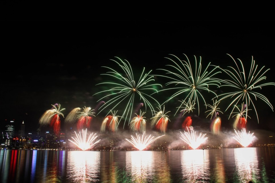 australia day fireworks 5.jpg australia day fireworks 5.jpg