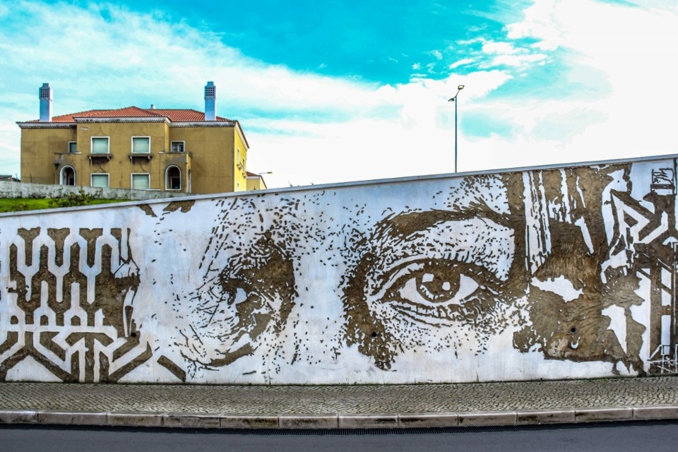 Vhils Barreiro 6.jpg