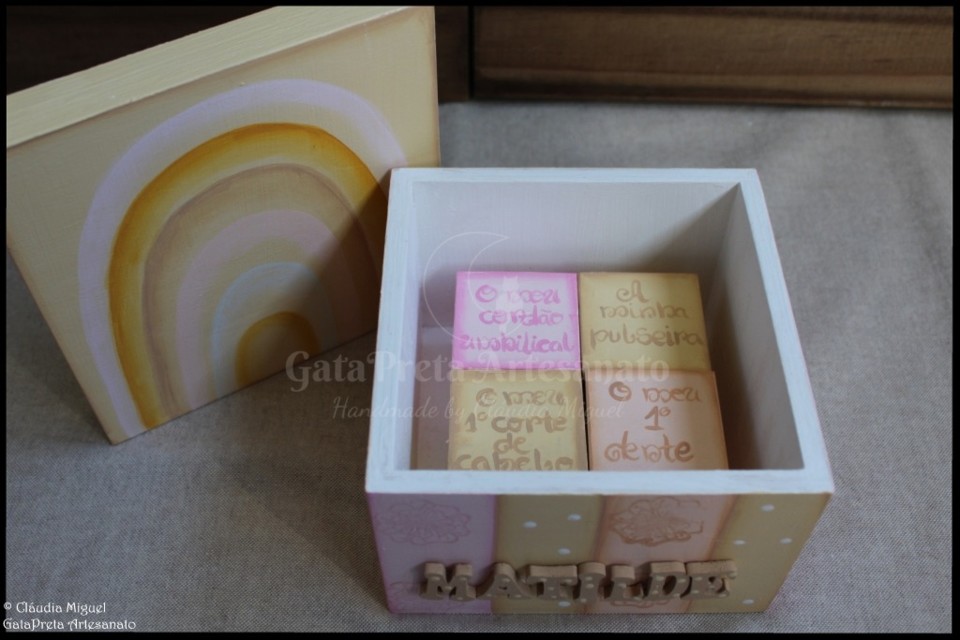 Caixa recordações de bebé Soft Rainbow4.JPG