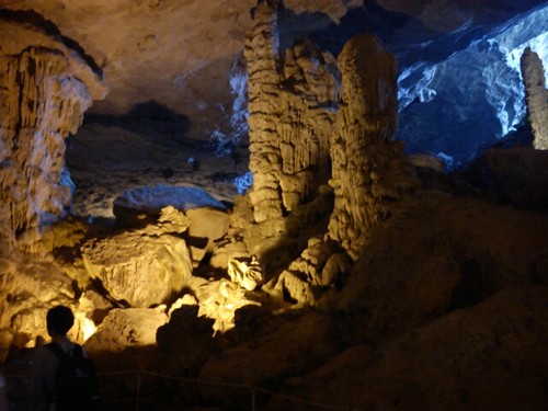 Grutas em Halong.jpg