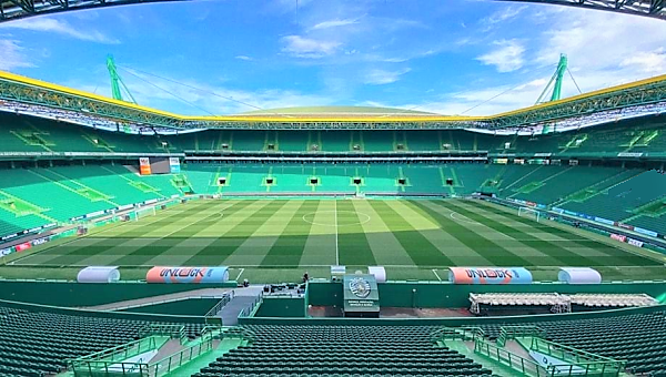 Santa Iria agradece cadeiras ao Sporting - Camarote Leonino