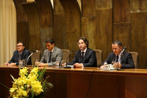 Transparência_1.jpg Transparência_1.jpg