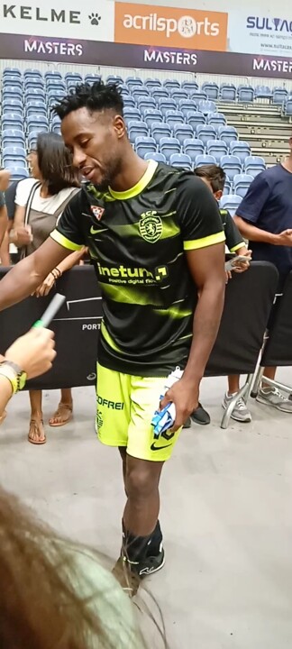 Screenshot_2022-08-30-16-23-49-945_com.miui.videop