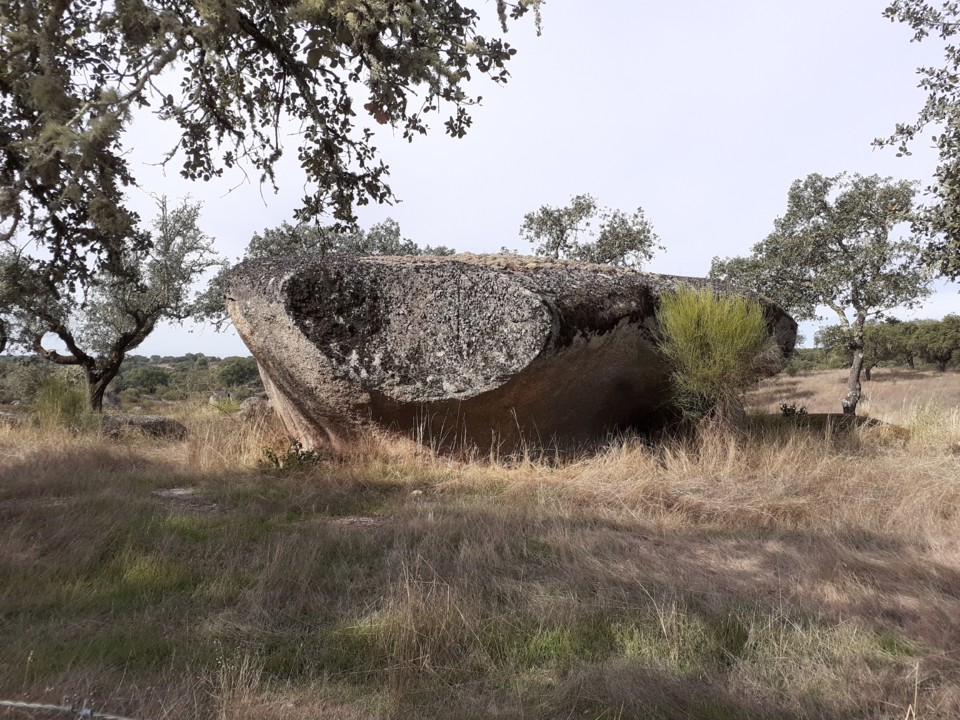 Rocha intervencionada. Foto Original. 2021.10.09.jpg