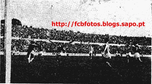 1956-57-10-3-1957-benfica-fcb-pinheiro g.JPG