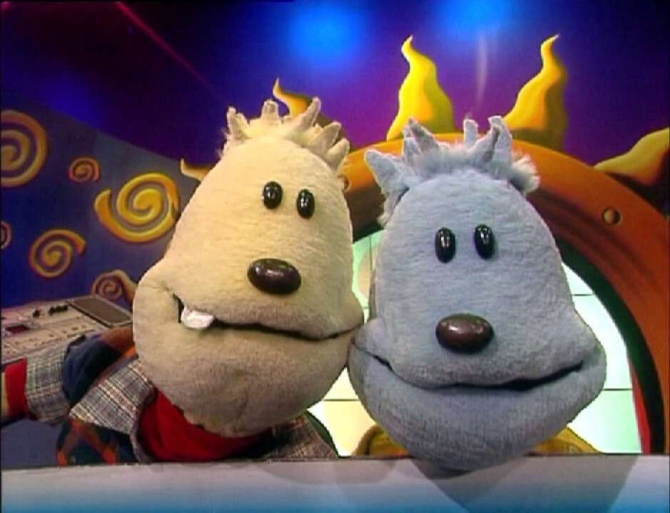 MV5BY2UzZGRjZWYtNWZlNi00MDU1LWJkYjYtZWQ3MTA0Y2YxOD