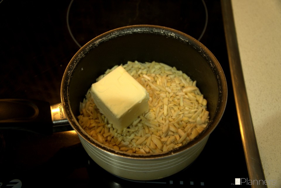 Caramelized Almond Tart Recipe - The 2 Planners