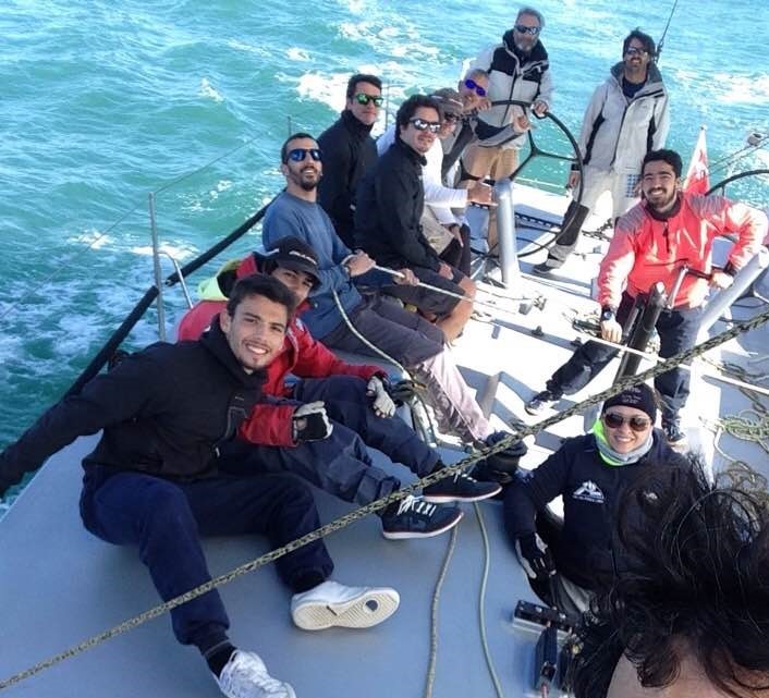 Pedro no barco da equipa.jpg