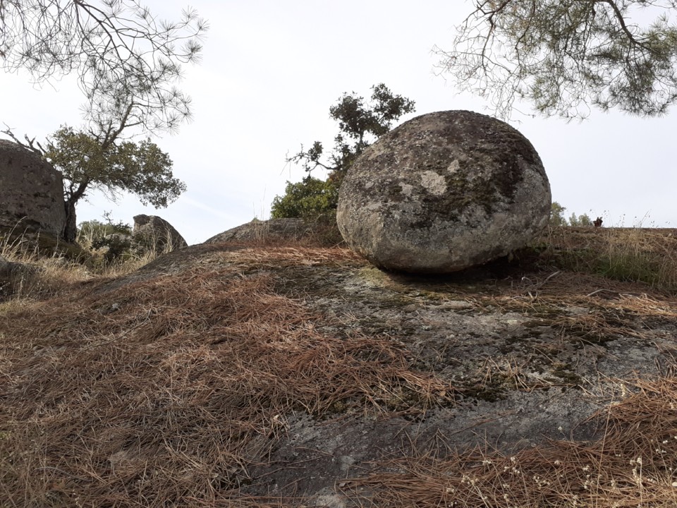 Rocha ovo. Foto original. 2021.10.09.jpg