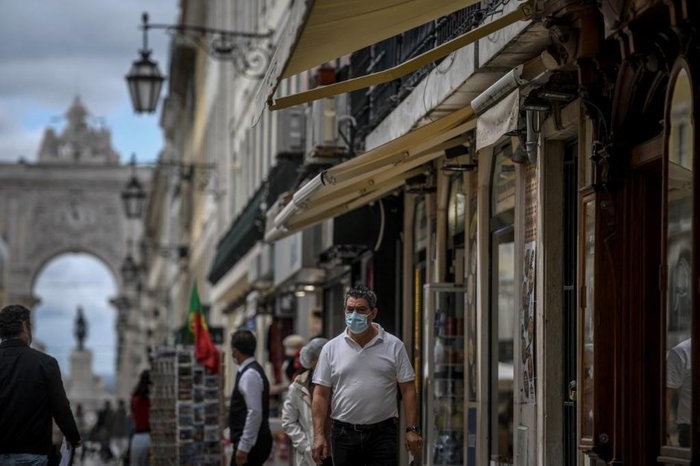 máscaras sociedade.jpg